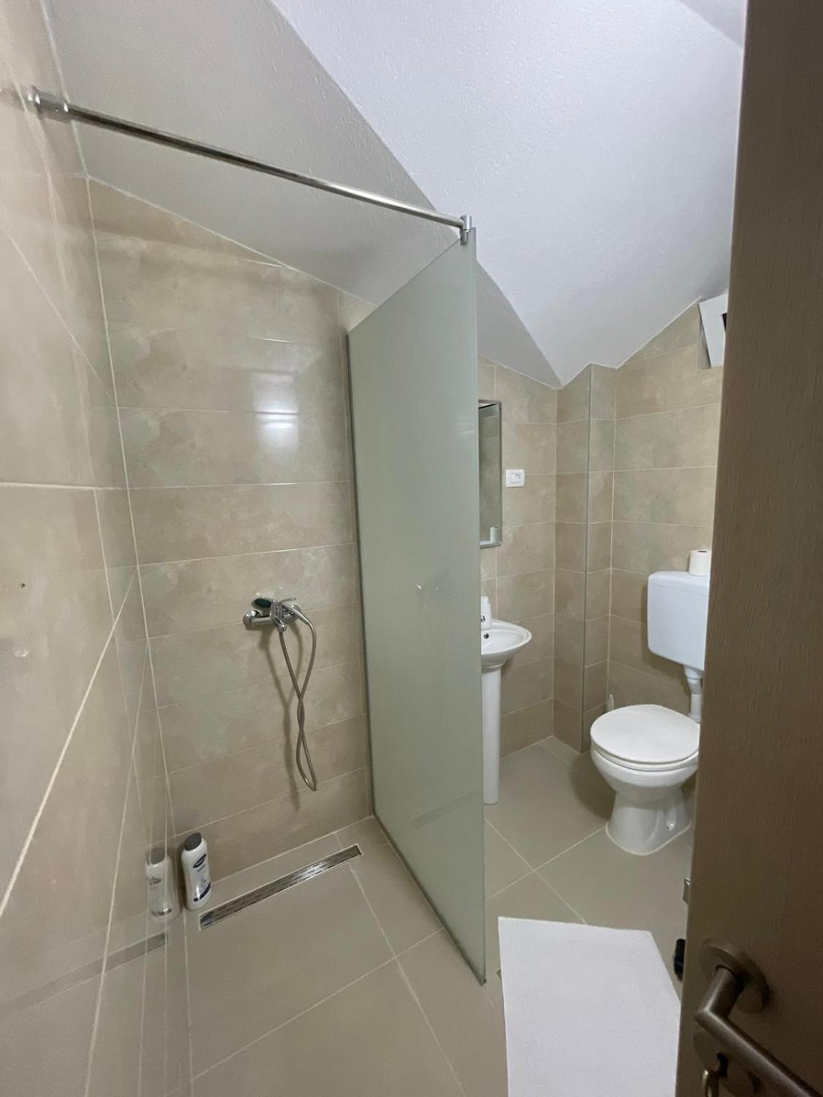 Apartments Zejak Mitrovici  Bagian luar foto